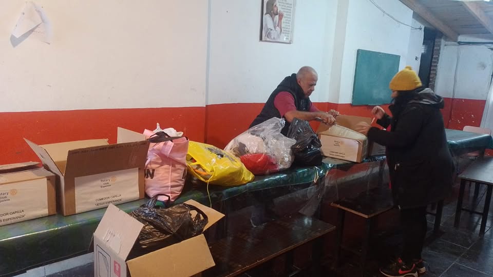 COLABORANDO CON COMEDOR COMUNITARIO